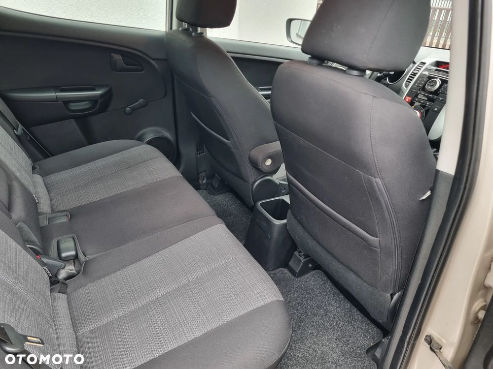 Kia Venga 1.4 CVVT ISG Vision - 8