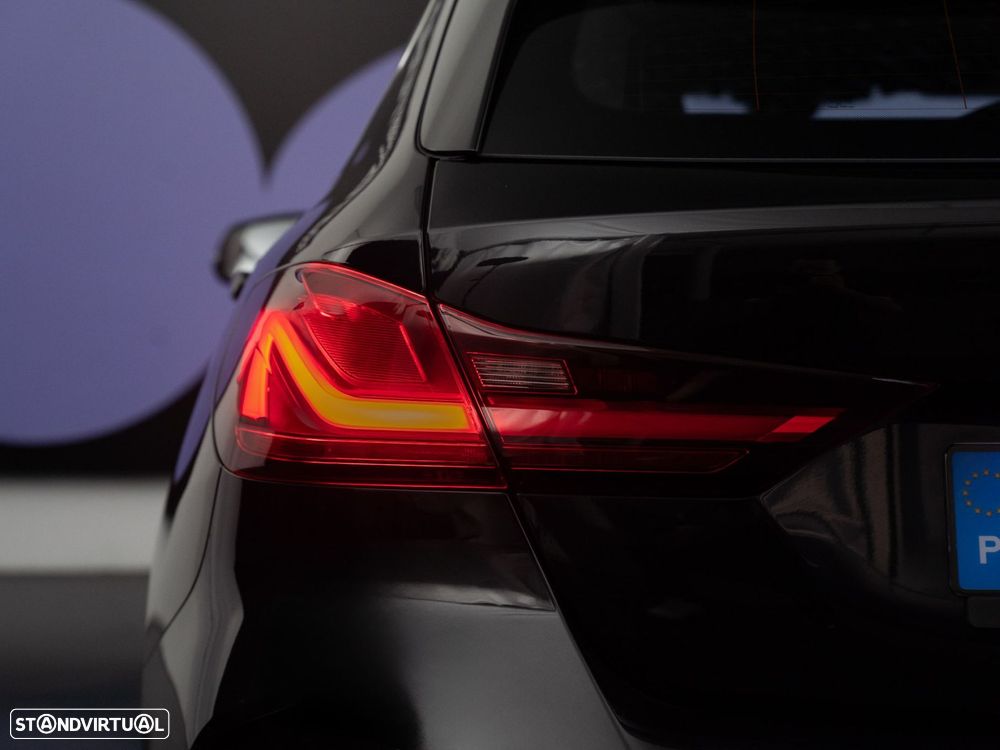BMW 118 i Pack Desportivo M Auto - 11
