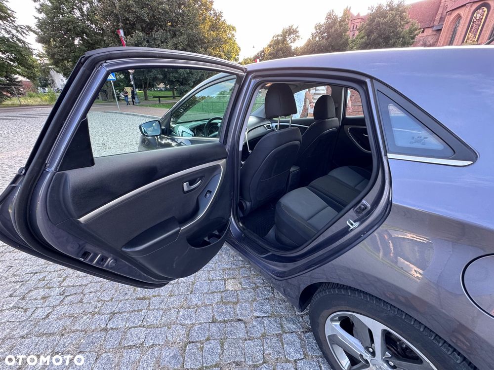 Hyundai i30 1.6 GDI Comfort - 8
