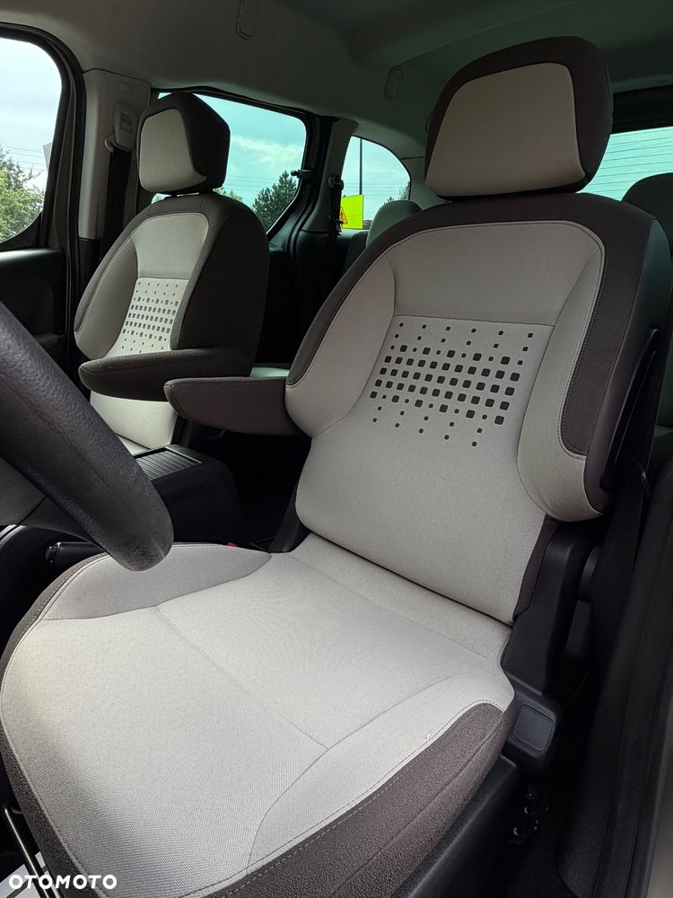 Citroën Berlingo e-HDi 90 FAP EGS6 Multispace Exclusive - 32