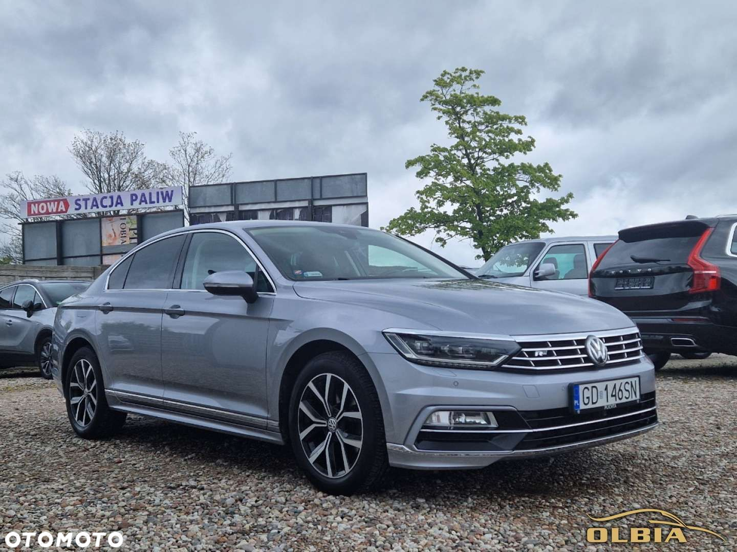 Volkswagen Passat - 2