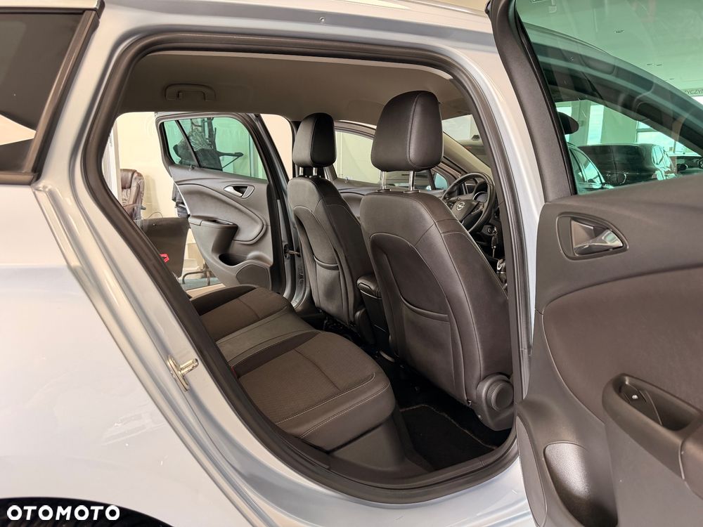 Opel Astra - 26