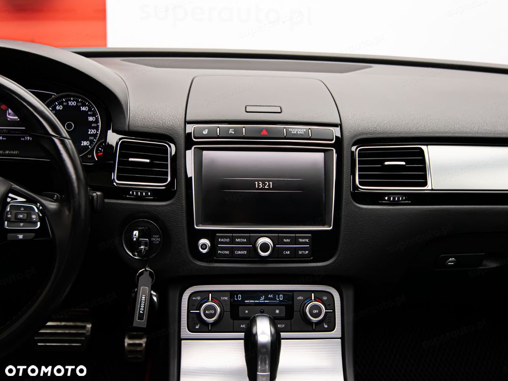 Volkswagen Touareg 3.0 V6 TDI BMT - 20