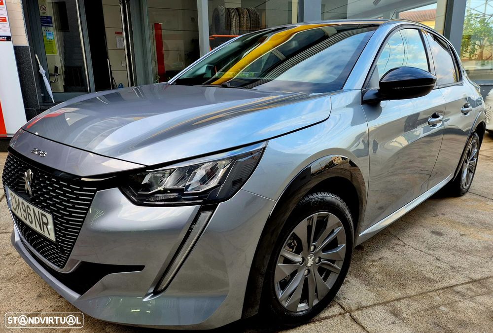 Peugeot e-208 Allure Pack - 9