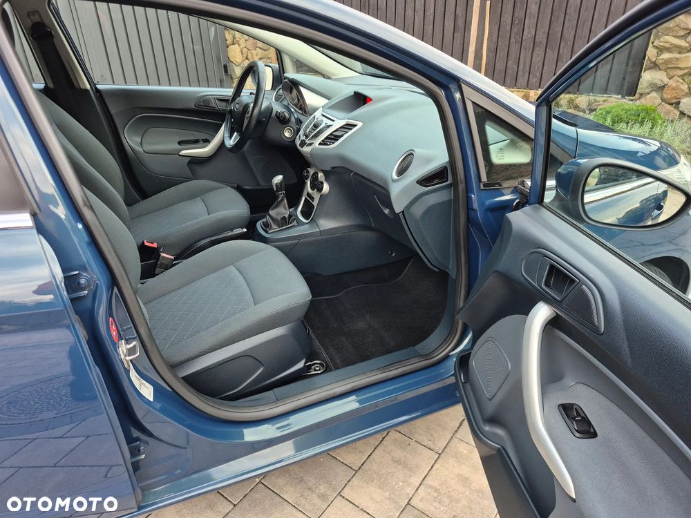 Ford Fiesta 1.25 Ghia EU5 - 31