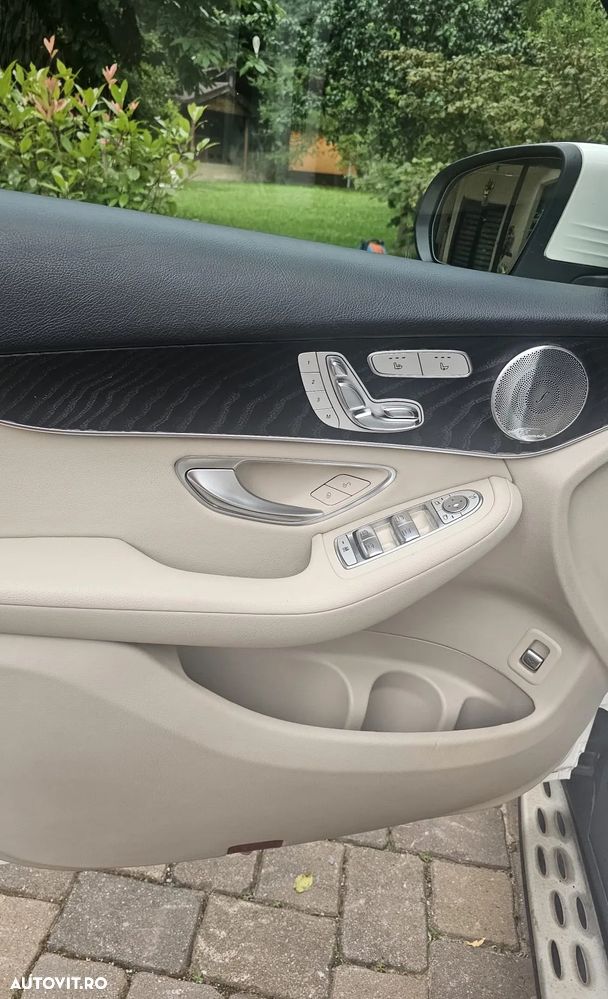 Mercedes-Benz GLC 250 4MATIC - 12