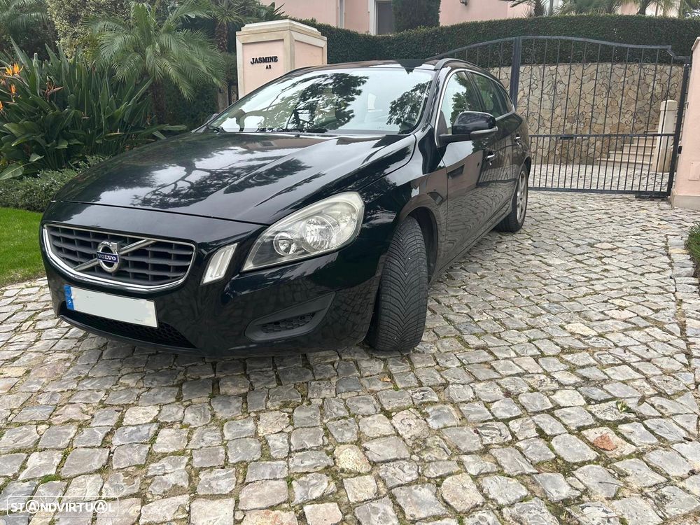 Volvo V60 2.0 D3 Momentum - 13