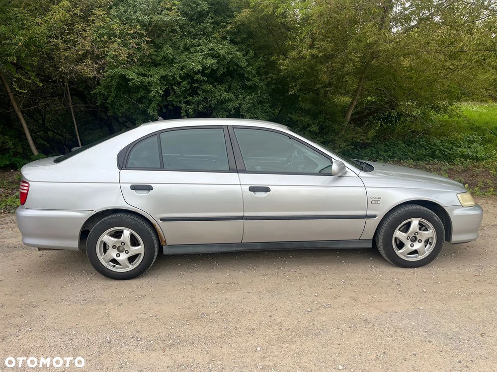 Honda Accord 1.8i S - 9