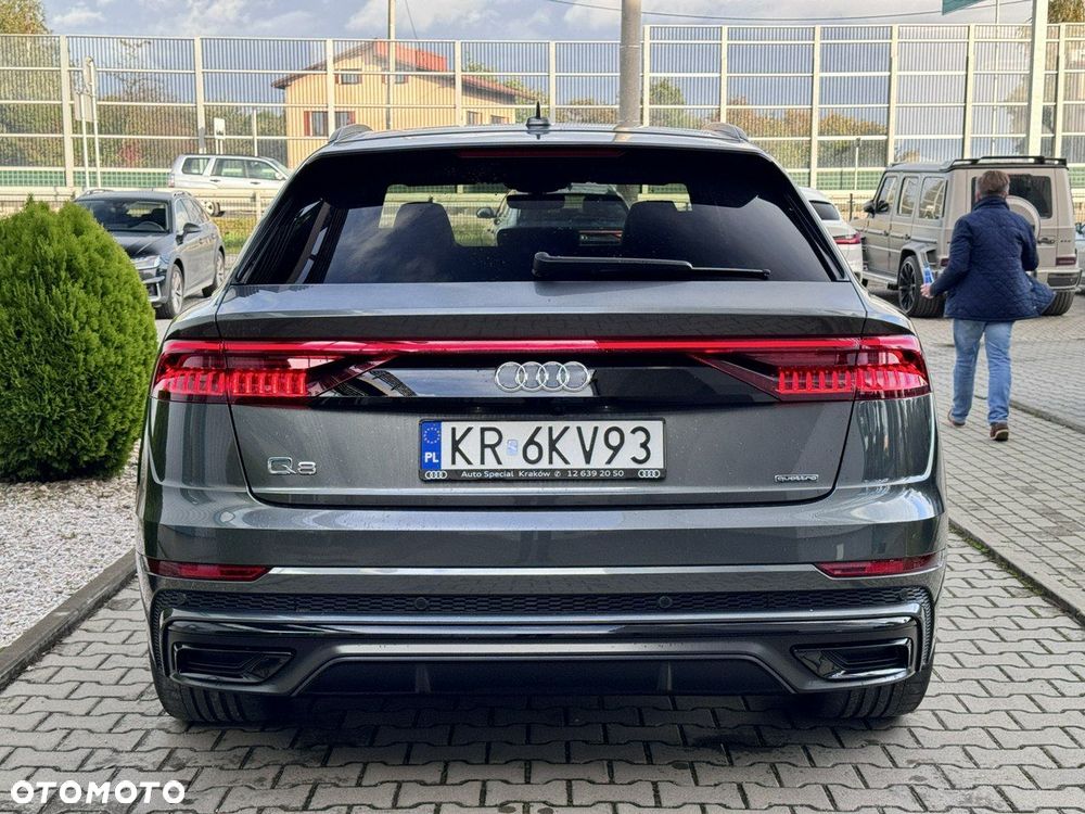 Audi Q8 - 6
