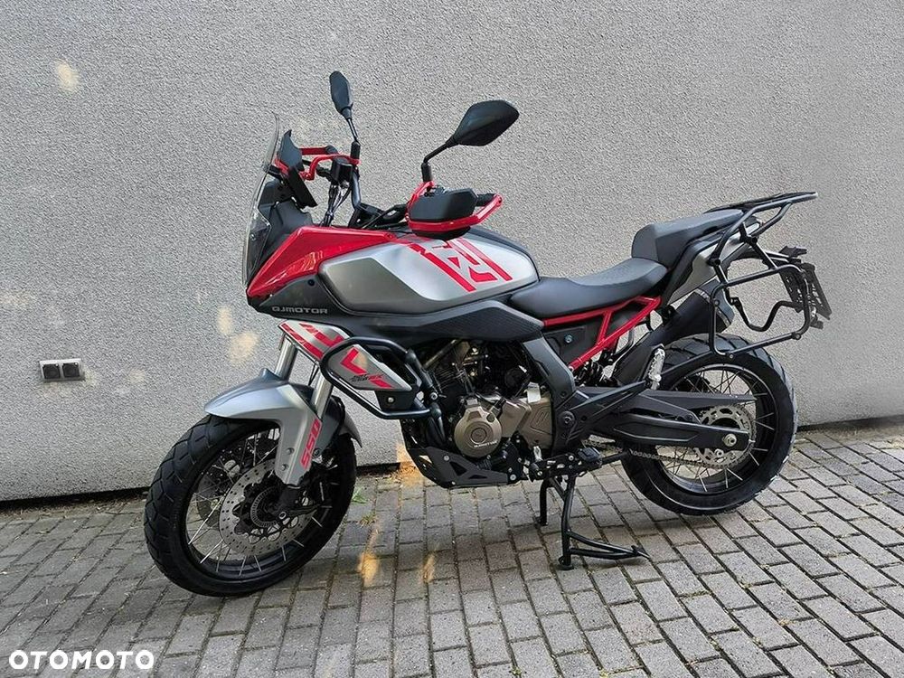 QJMOTOR SRT 600SX - 22