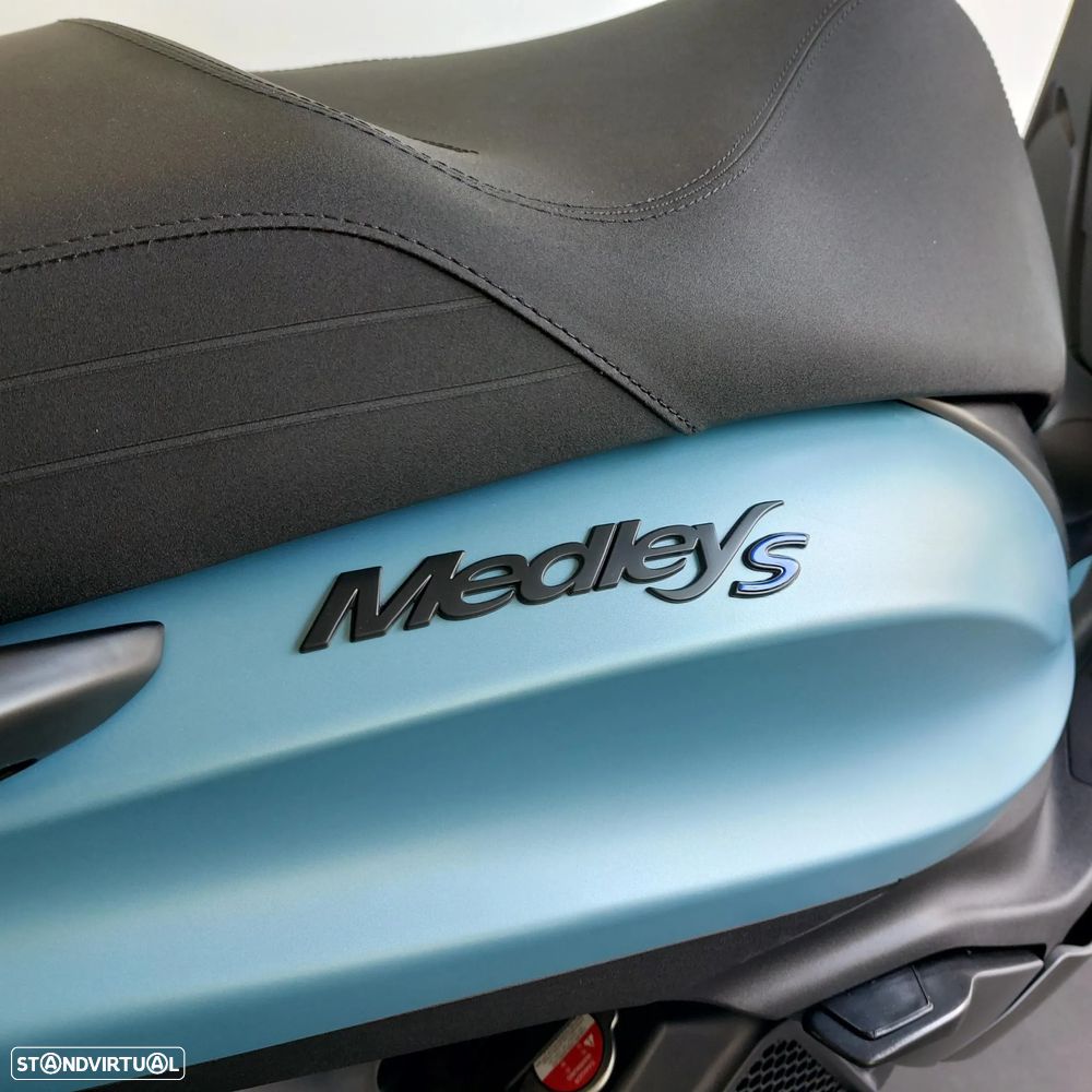 Piaggio Medley - 4