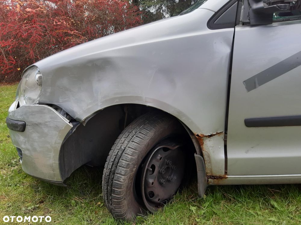 Volkswagen Polo 1.2 Trendline - 4