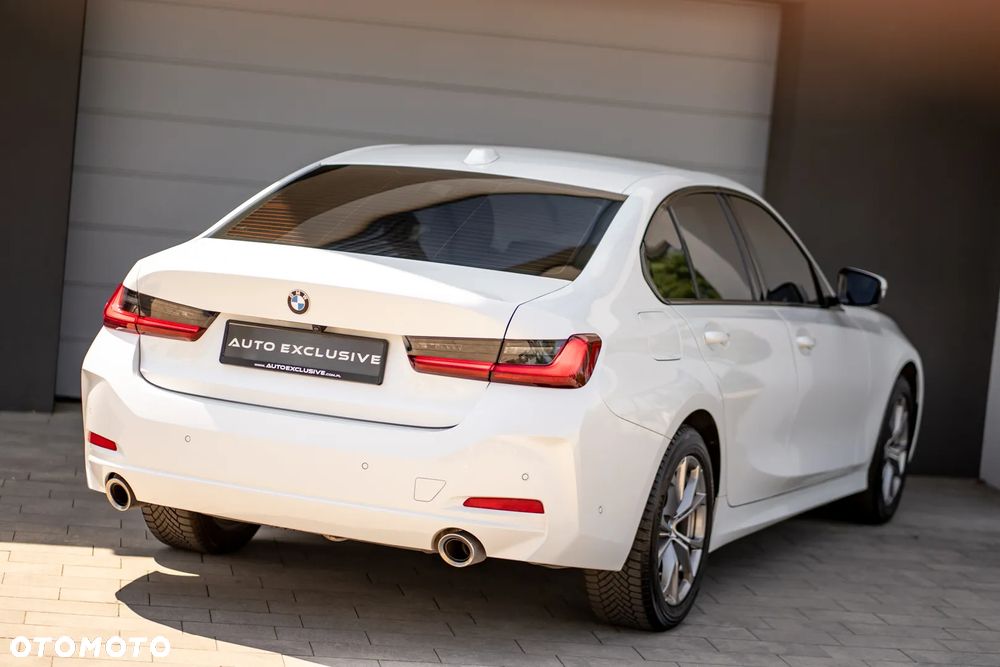 BMW Seria 3 320i Luxury Line - 21