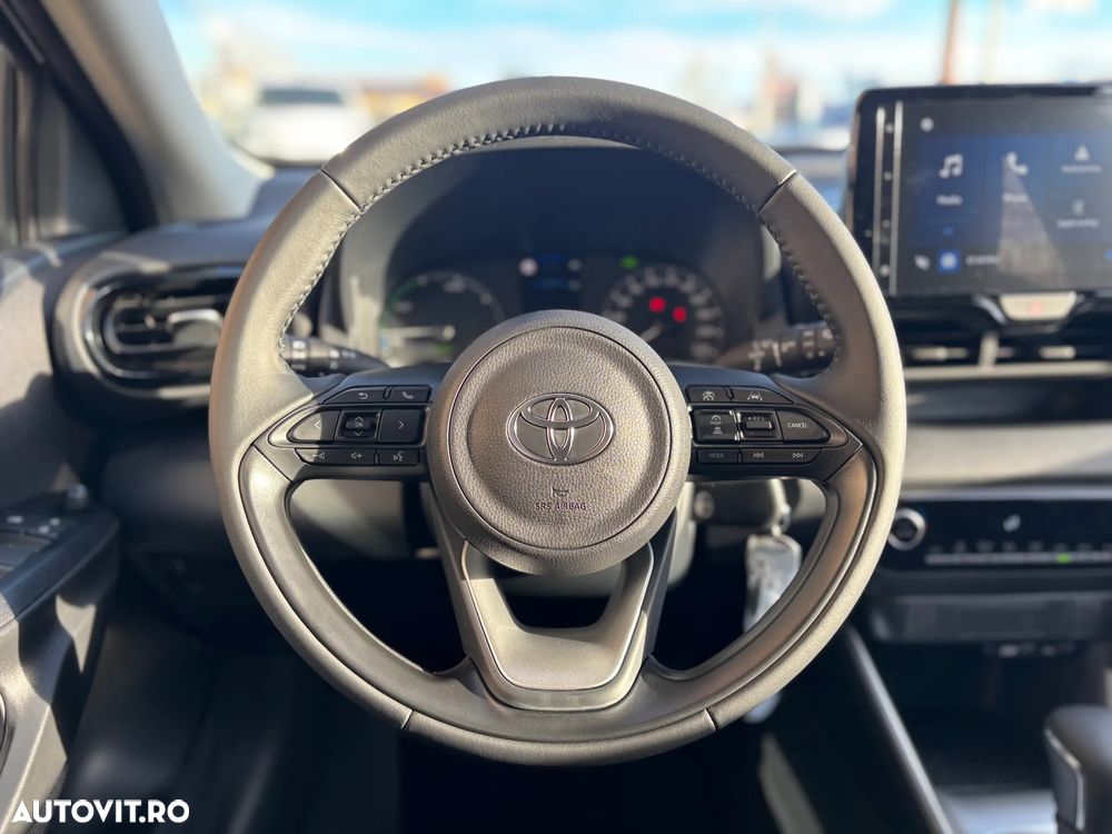 Toyota Yaris 1.5 VVT-i HSD Eco - 13