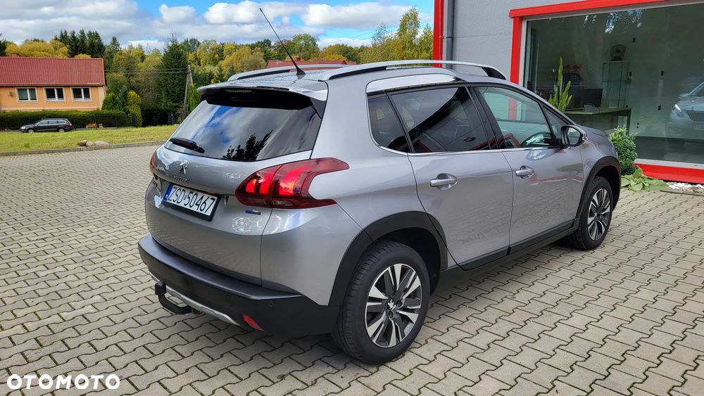 Peugeot 2008 1.2 Pure Tech Allure S&S - 7