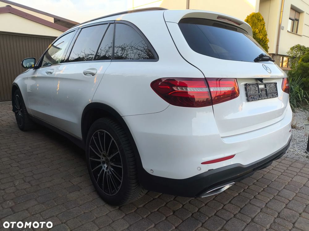 Mercedes-Benz GLC 250 d 4Matic 9G-TRONIC AMG Line - 7