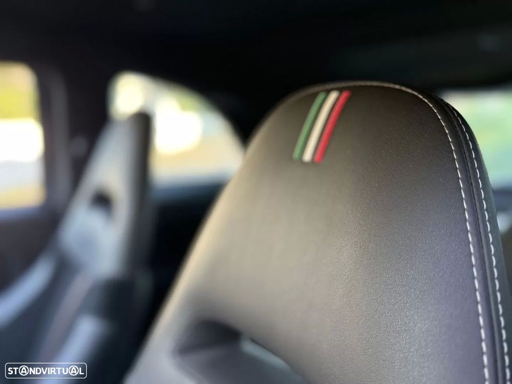 Abarth 695 1.4 T-Jet 70th Anniversary - 15