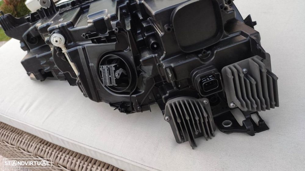 farol esquerdo full Led BMW iX - 9