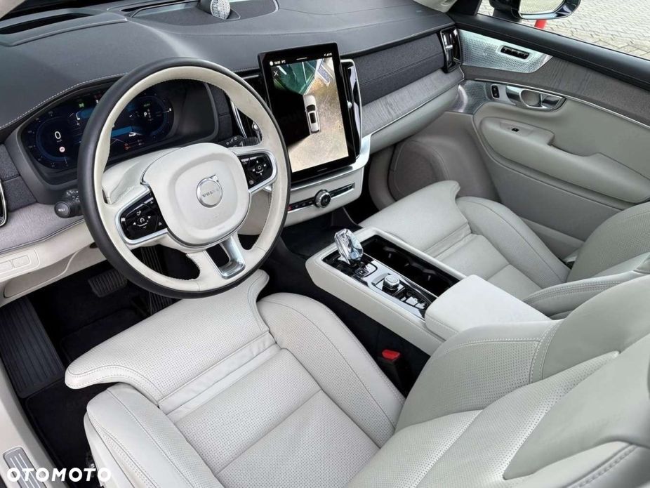 Volvo XC 90 - 8