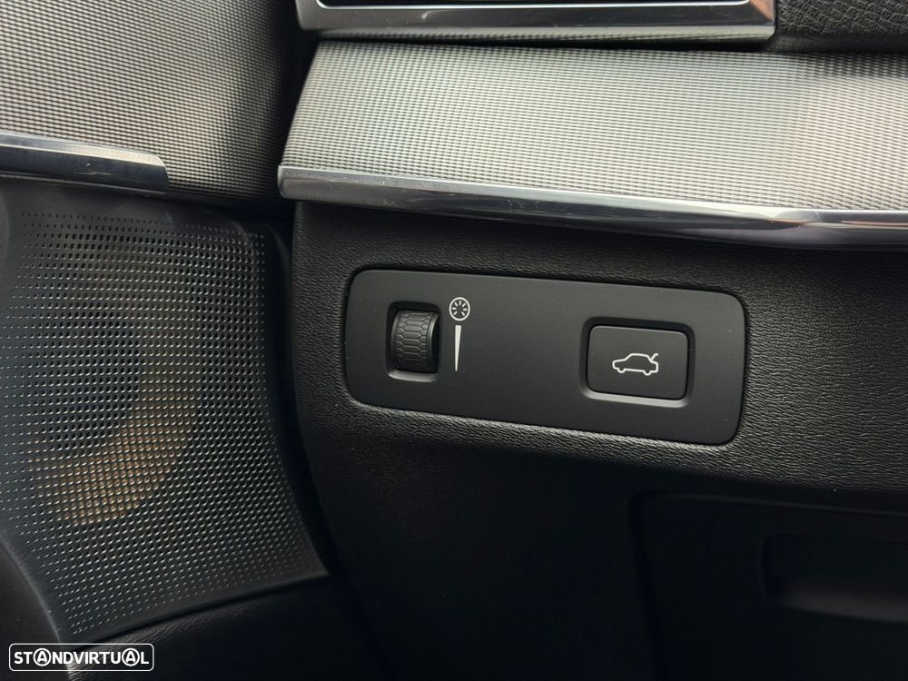 Volvo XC 90 2.0 D5 Inscription AWD - 34