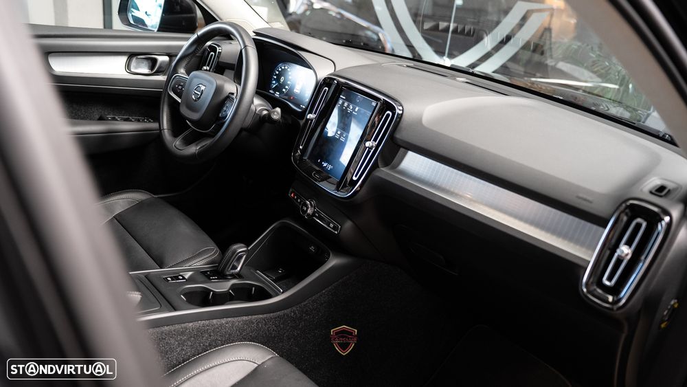 Volvo XC 40 2.0 D3 Momentum Geartronic - 21