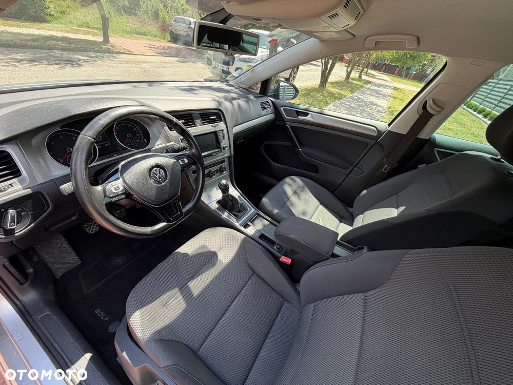 Volkswagen Golf 1.6 TDI BMT Comfortline - 10