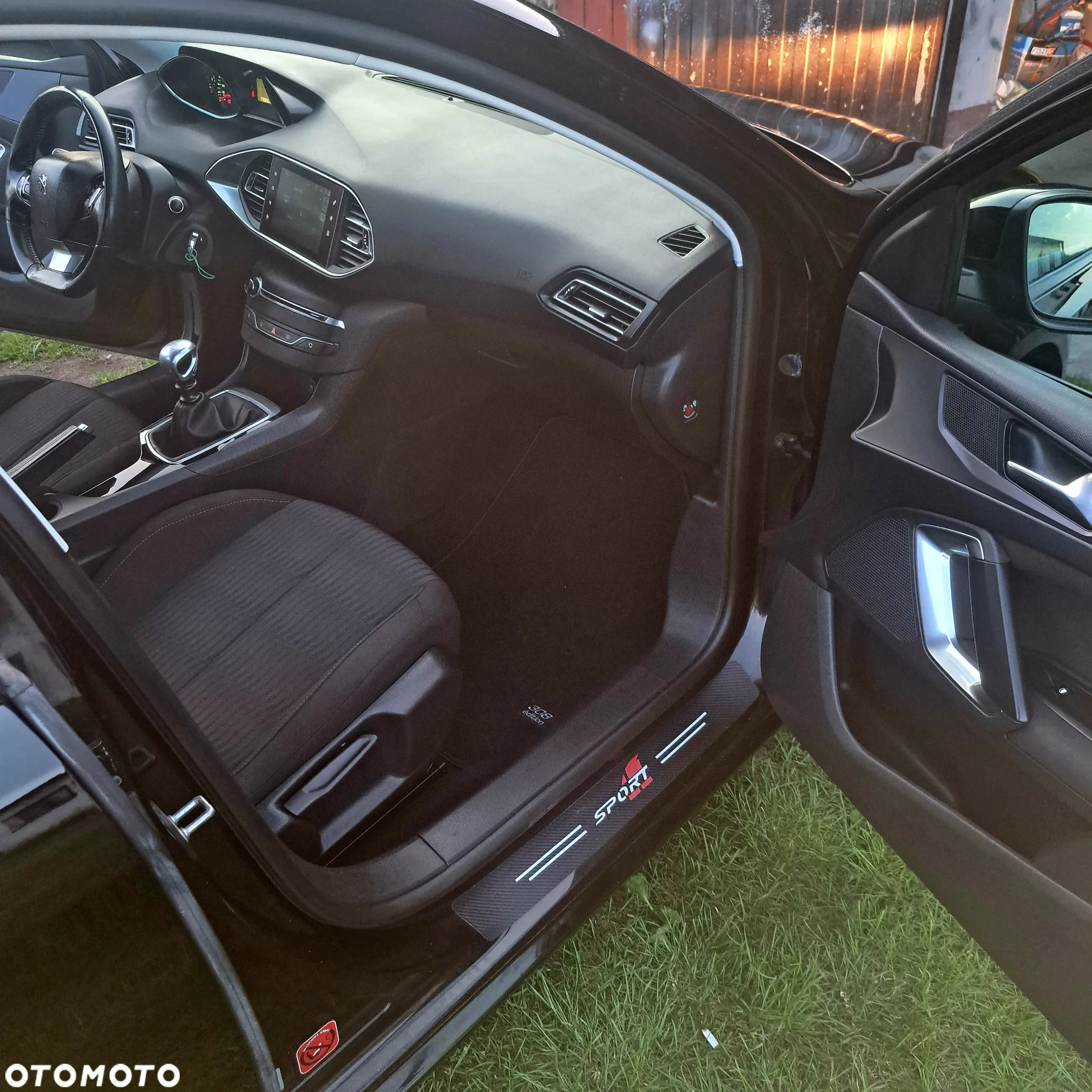 Peugeot 308 - 24