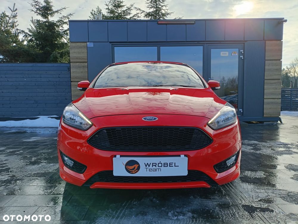 Ford Focus 1.0 EcoBoost Start-Stopp-System ST-LINE STYLE - 4