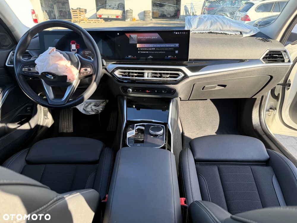 BMW Seria 3 318d Sport Line - 11