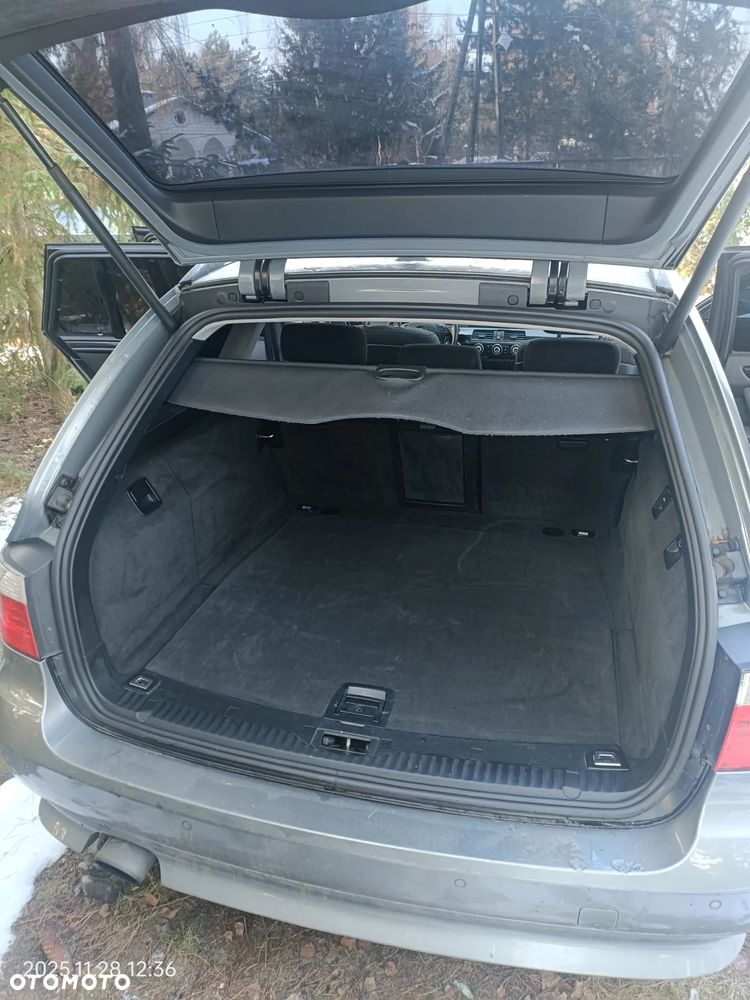 BMW Seria 5 520d - 14