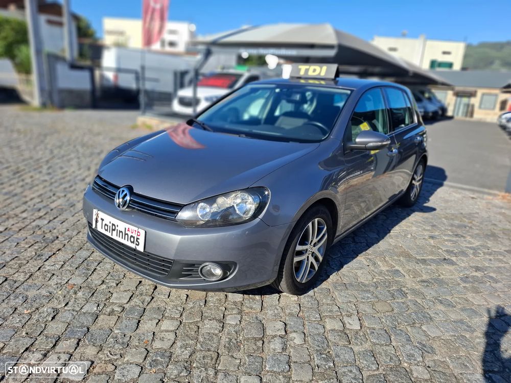VW Golf 2.0 TDi Confortline - 10
