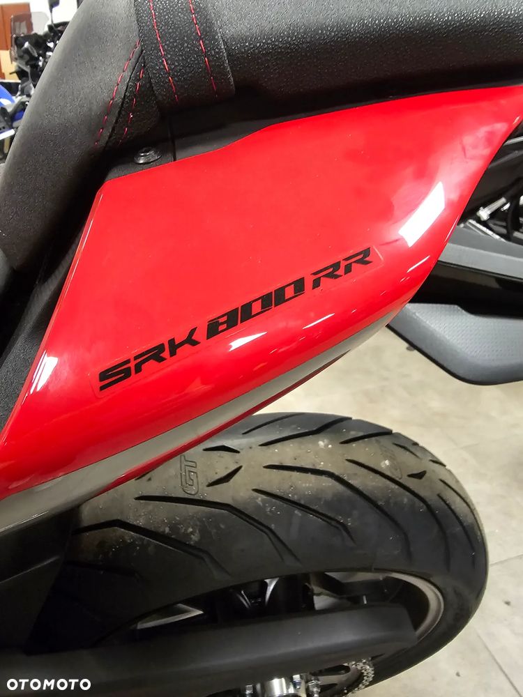 QJMOTOR SRK 800RR - 12