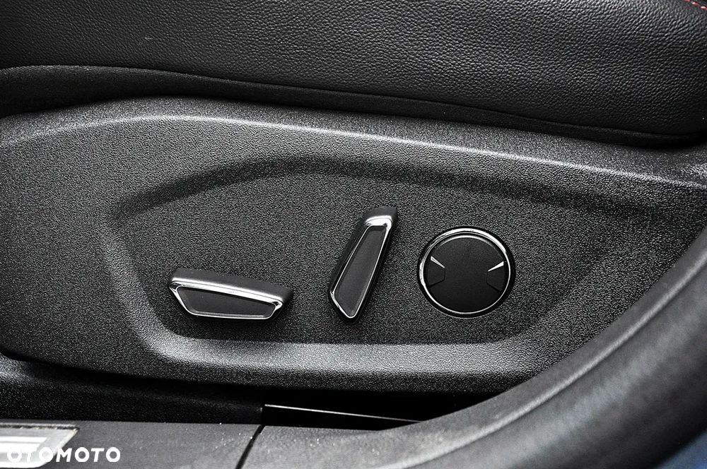 Ford Mondeo 2.0 EcoBlue ST-Line - 23