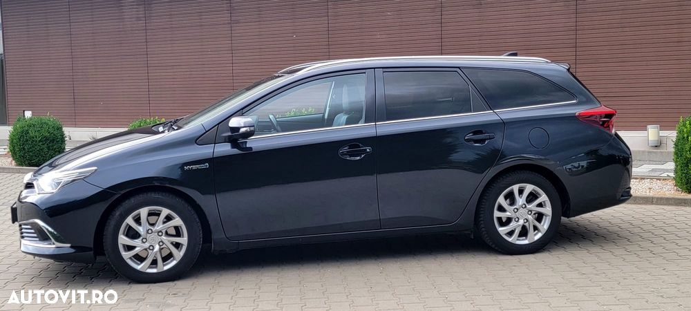 Toyota Auris - 5
