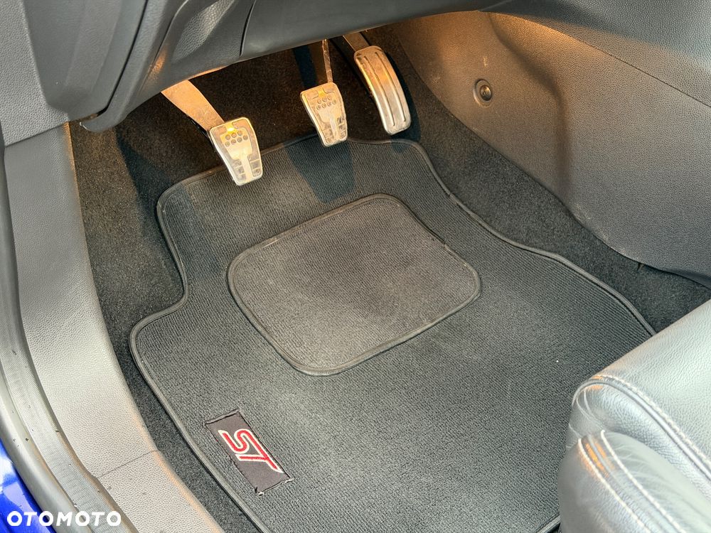 Ford Fiesta 1.6 EcoBoost ST - 29