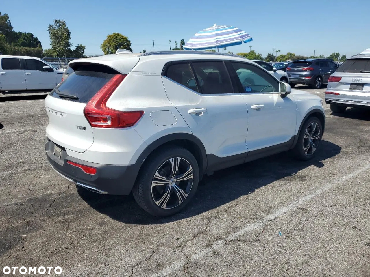 Volvo XC 40 T5 AWD Inscription - 3