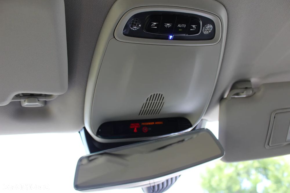 Volvo V40 T2 Summum - 19