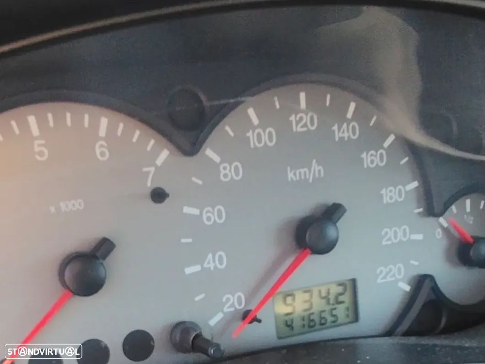Ford Focus 1.8 TDdi Trend - 7