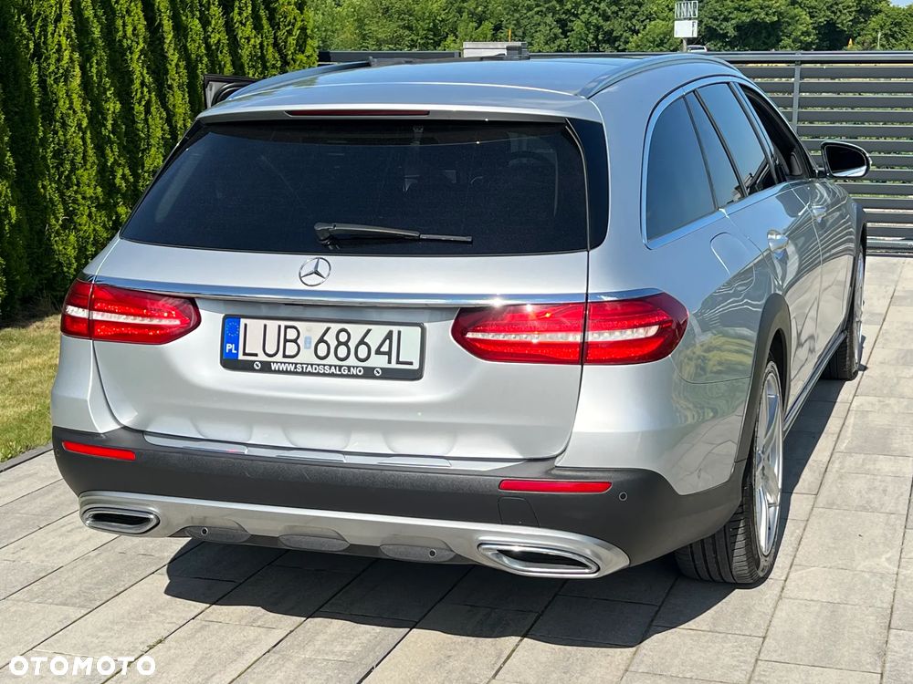Mercedes-Benz Klasa E 220 d 4Matic T All-Terrain 9G-TRONIC Exclusive - 4