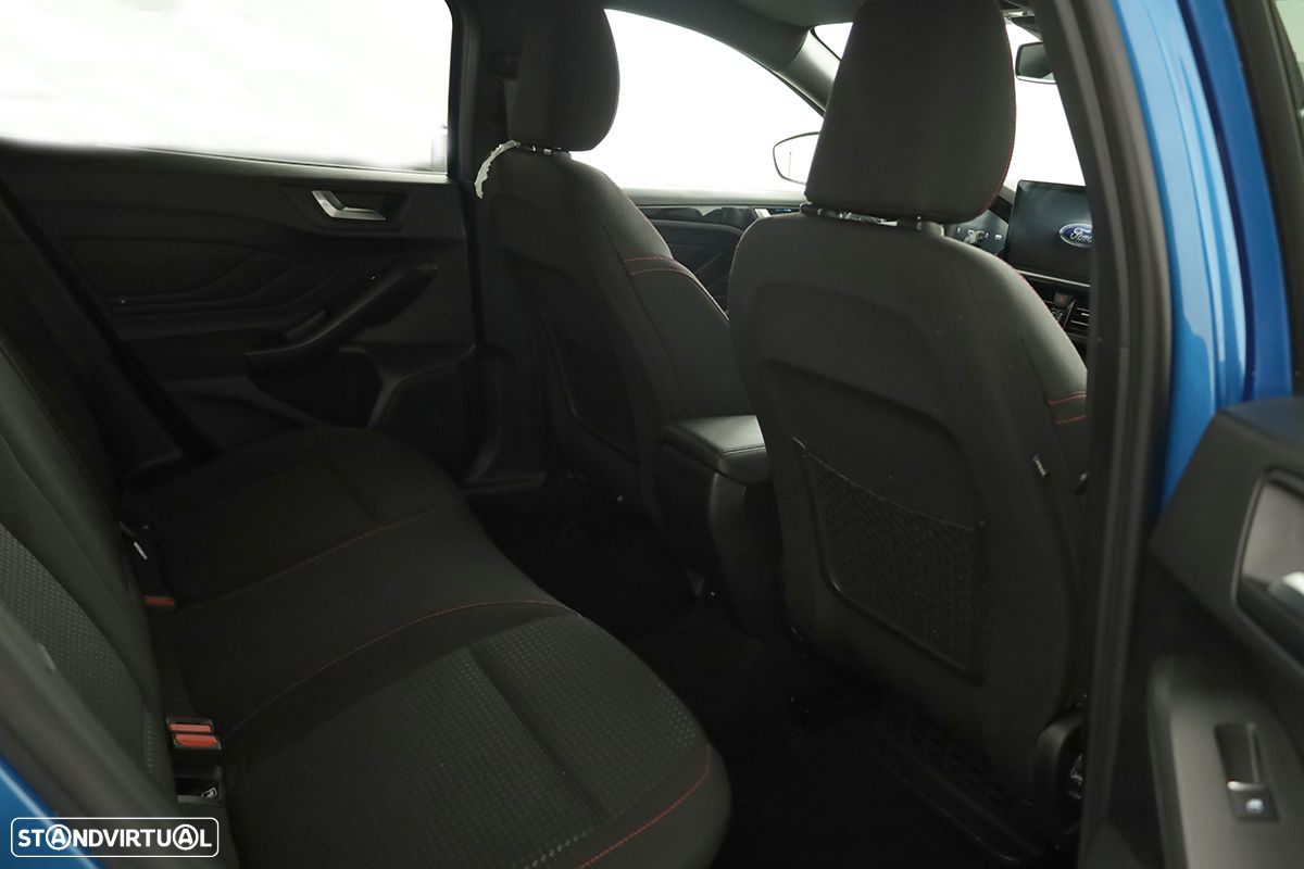 Ford Focus - 22