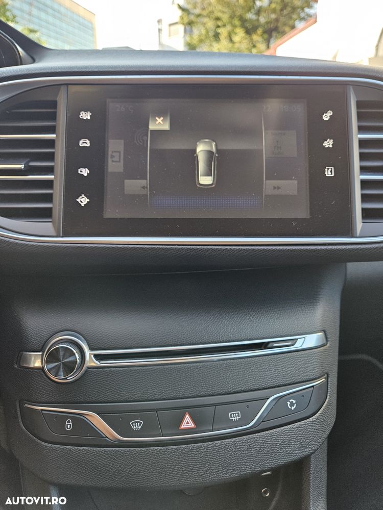 Peugeot 308 BlueHDi FAP 120 EAT6 Stop&Start Active - 11
