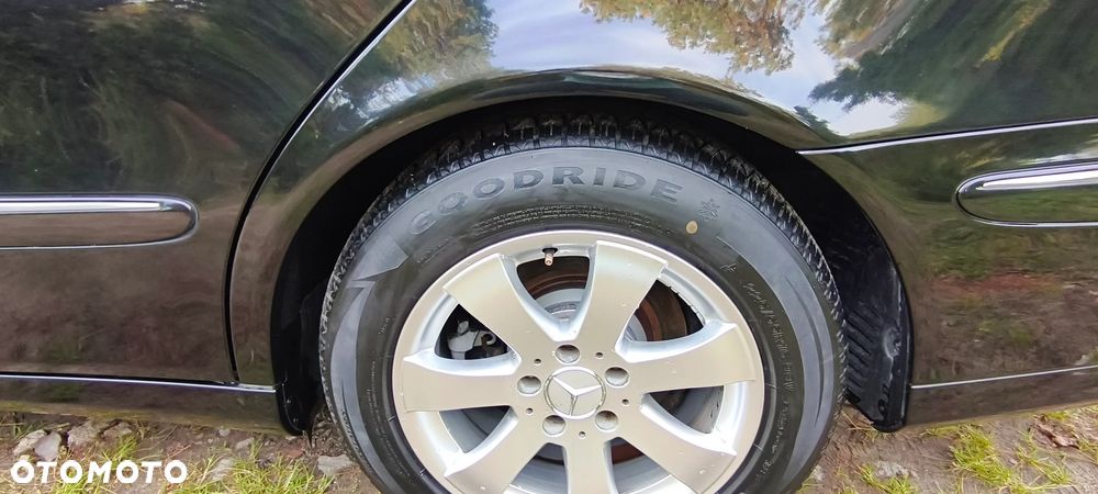 Mercedes-Benz Klasa E 200 Kompressor Automatik Elegance - 24