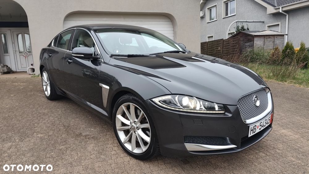 Jaguar XF 3.0 V6 Kompressor AWD - 27