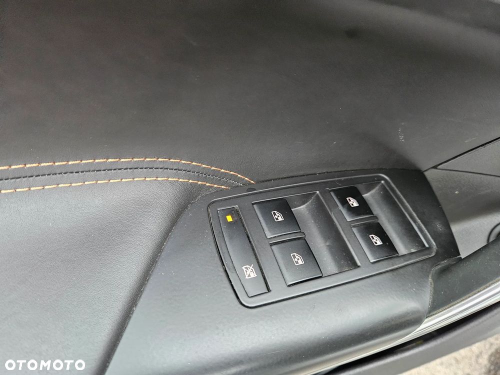 Opel Insignia 2.0 CDTI ecoFLEX Business Cosmo - 29