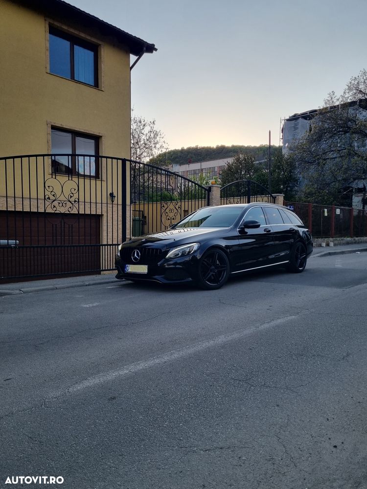 Mercedes-Benz C - 19