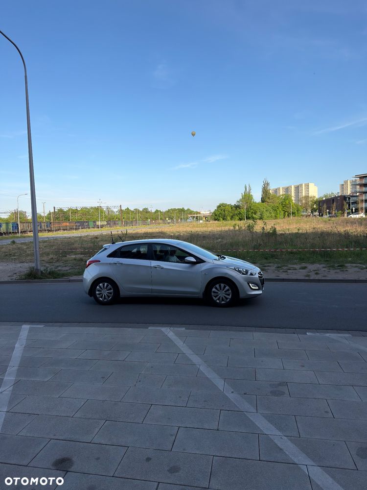 Hyundai i30 1.4 Classic + - 18