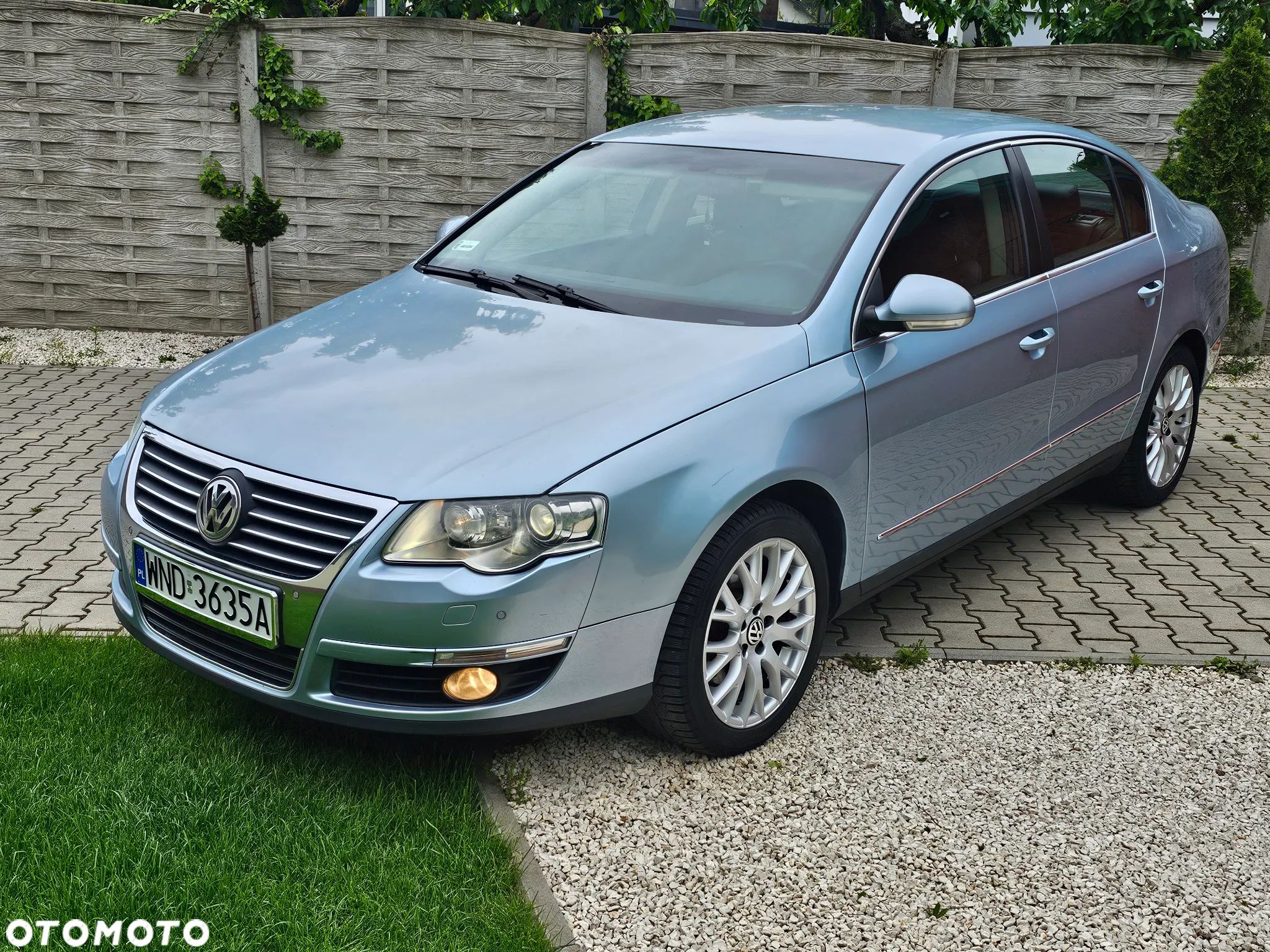 Volkswagen Passat 2.0 FSI Automatik Comfortline - 1