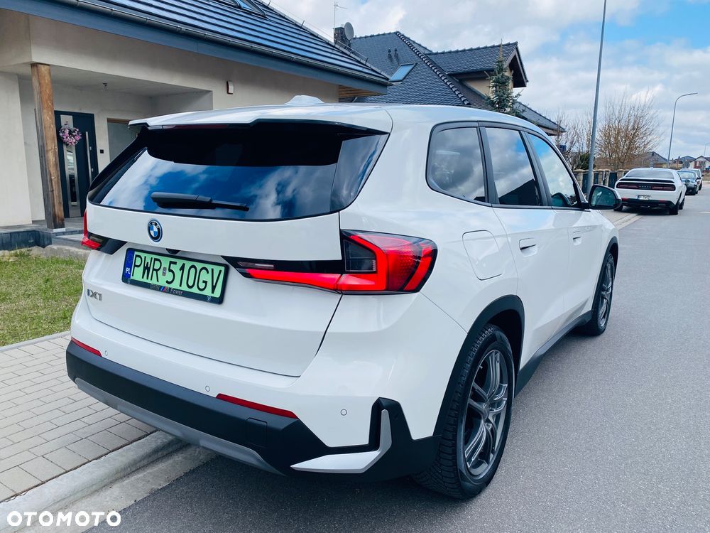 BMW iX1 xDrive30 66.5kWh xLine - 7