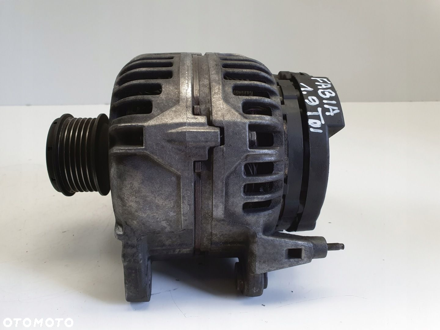 Skoda Fabia I 1.9 TDI ALTERNATOR bosch 028903028E 120A - 5