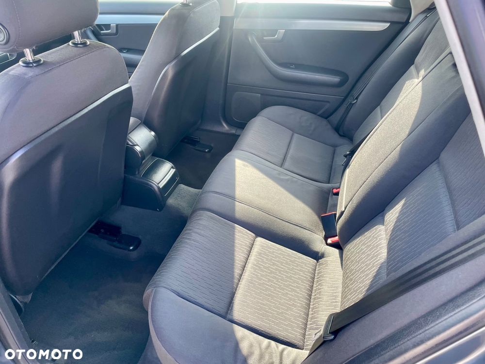 Audi A4 Avant 2.0 TDI - 29